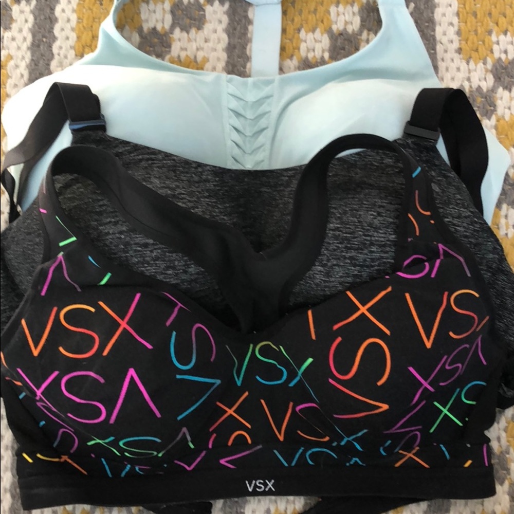 VS Sports Bra lot
